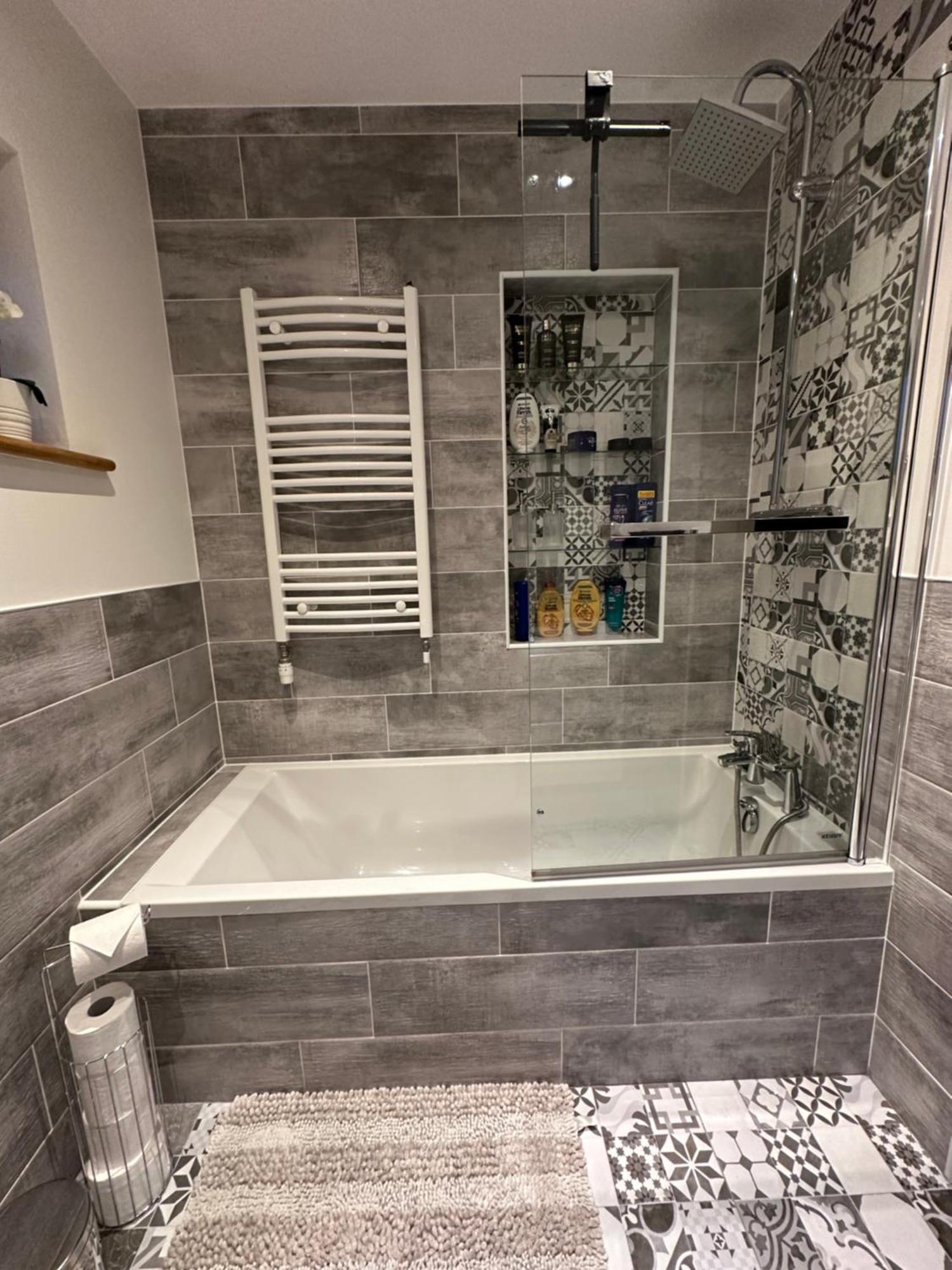 Blush Jungle - Homestay Dublin Extérieur photo